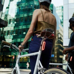 Feu Stop Arrière Vélo Automatique USB Burner Brake 11 Feu Stop Arrière Vélo Automatique USB Burner Brake -Lecyclo feu stop arriere velo automatique usb burner brake full 4