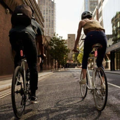 Feu Stop Arrière Vélo Automatique USB Burner Brake 13 Feu Stop Arrière Vélo Automatique USB Burner Brake -Lecyclo feu stop arriere velo automatique usb burner brake full 6