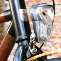 Busch-mueller Feu Sur Fourche Vélo Chargement USB IQ Eyro Busch And Muller 11 Busch-mueller Feu Sur Fourche Vélo Chargement USB IQ Eyro Busch And Muller -Lecyclo feu sur fourche velo chargement usb iq eyro busch and muller full 4