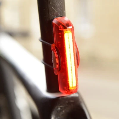 Phare Arrière Vélo Rechargeable USB Slimline Ultratorch Oxford 4 Phare Arrière Vélo Rechargeable USB Slimline Ultratorch Oxford – Image 2