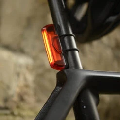 Phare Arrière Vélo Rechargeable USB Slimline Ultratorch Oxford 10 Phare Arrière Vélo Rechargeable USB Slimline Ultratorch Oxford -Lecyclo phare arriere velo rechargeable usb slimline ultratorch oxford full 3