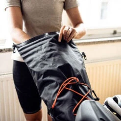 Sacoche De Selle étanche Noir Mat Bikepacking Ortlieb 14 Sacoche De Selle étanche Noir Mat Bikepacking Ortlieb -Lecyclo sacoche de selle etanche noir mat bikepacking ortlieb full 5