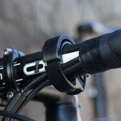 Sonnette Pour Vélo Classic Large Noire Knog Oi 8 Sonnette Pour Vélo Classic Large Noire Knog Oi -Lecyclo sonnette pour velo classic large noire knog oi full 3